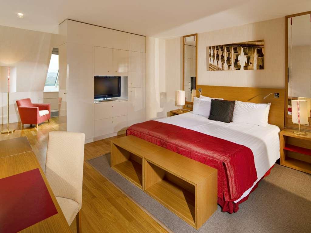 มาแมซอง โฮเทล ริเวอร์ไซด์ ปราก Hotel ห้อง รูปภาพ A bedroom at the hotel