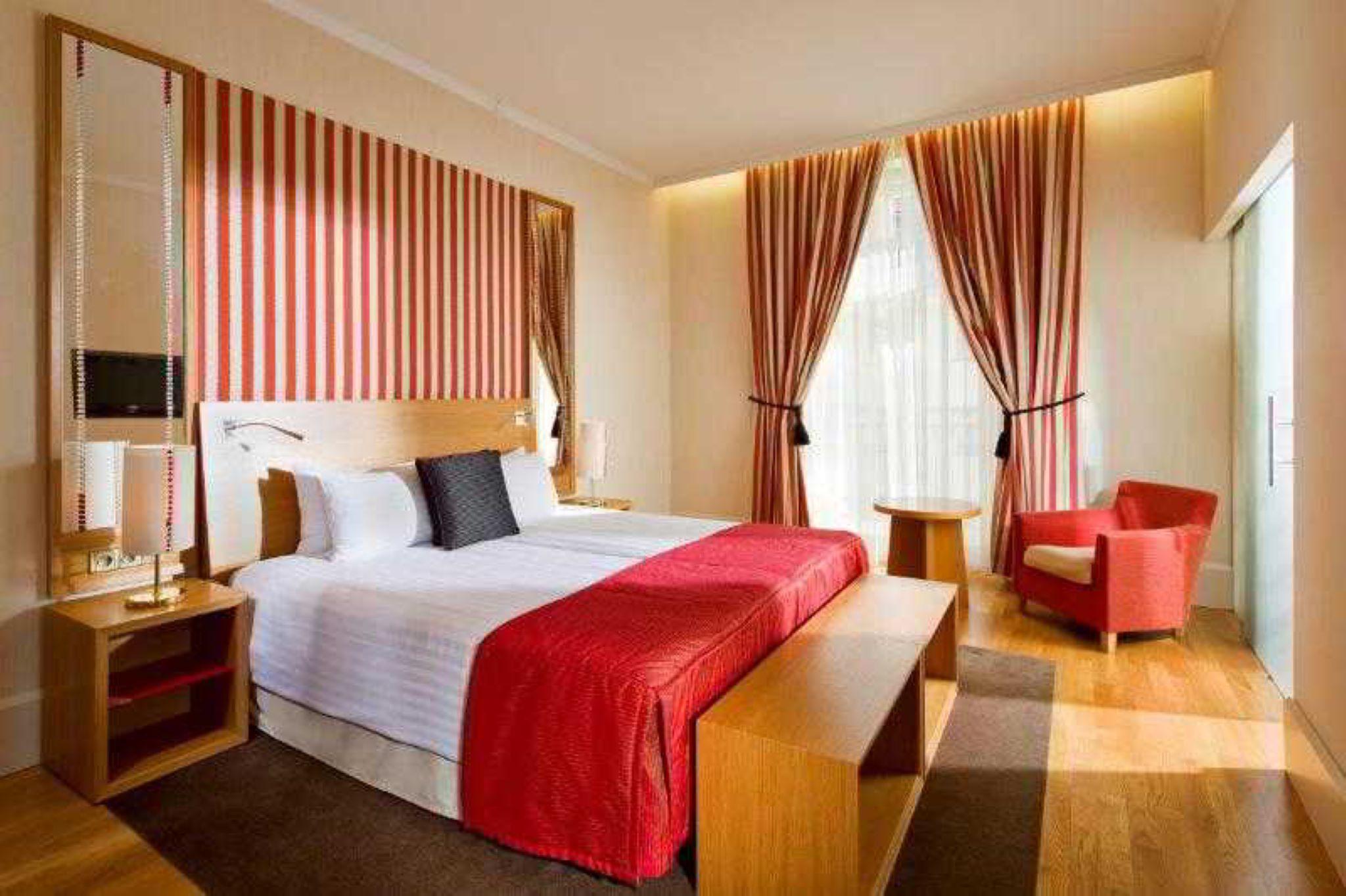 มาแมซอง โฮเทล ริเวอร์ไซด์ ปราก Hotel ภายนอก รูปภาพ A bedroom at the hotel