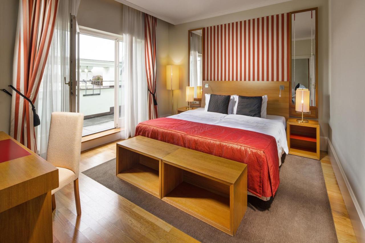 มาแมซอง โฮเทล ริเวอร์ไซด์ ปราก Hotel ภายนอก รูปภาพ